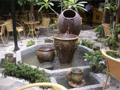 Cách kết hợp lu nước với hồ cá, hòn non bộ để tăng hiệu quả phong thủy