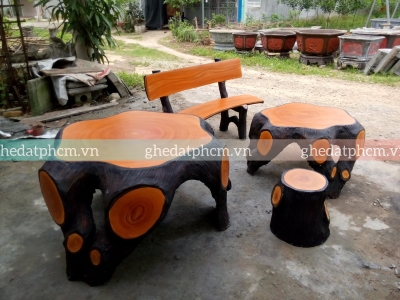 Vì sao bàn ghế đá giả gỗ luôn được yêu thích?