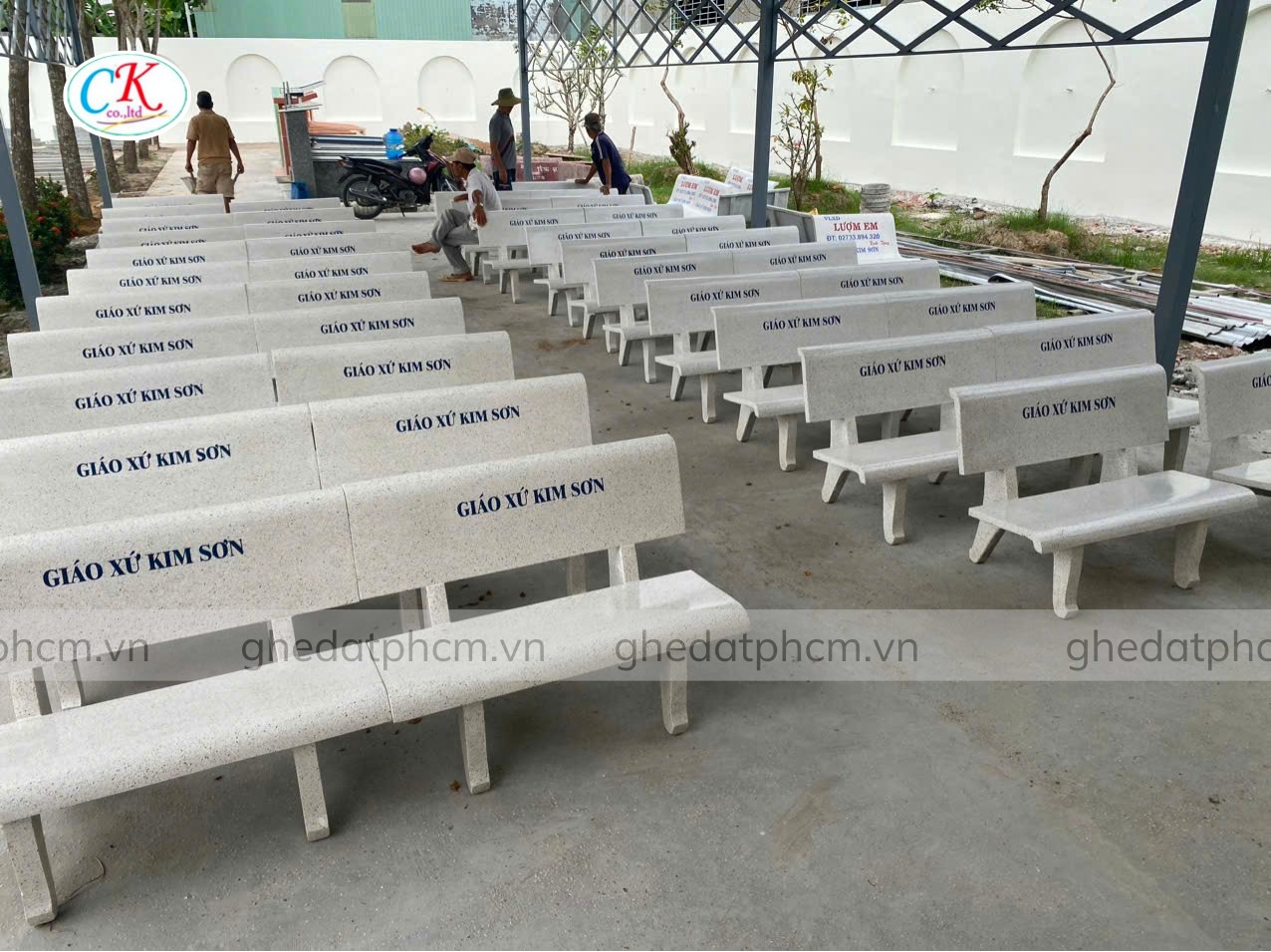 gia-ghe-da-cong-vien