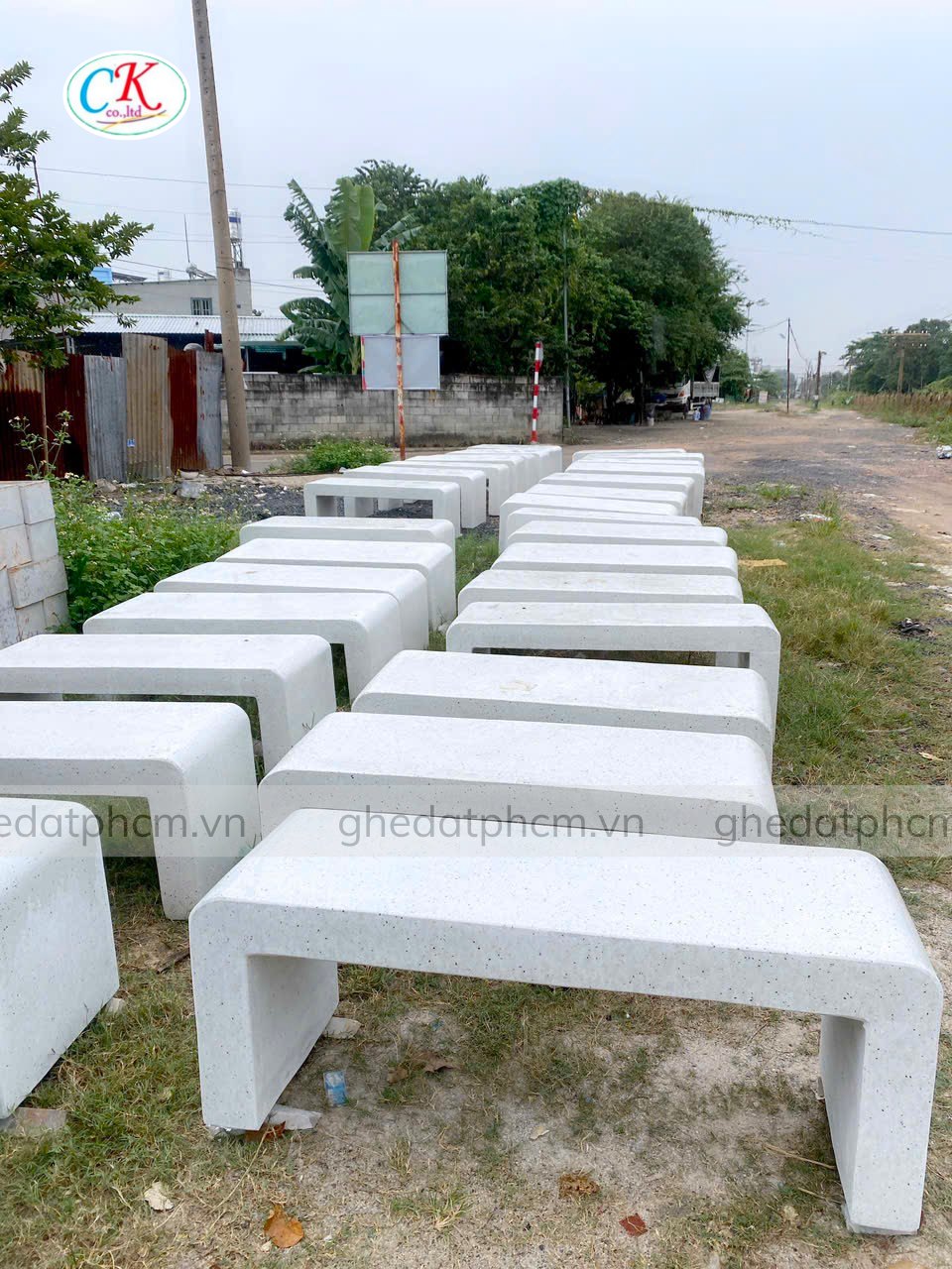 gia-ghe-da-cong-vien