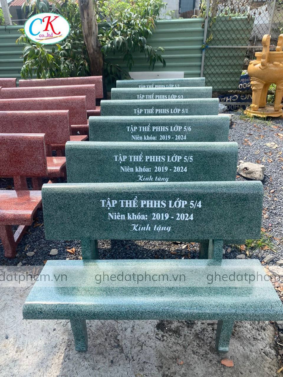 gia-ghe-da-cong-vien