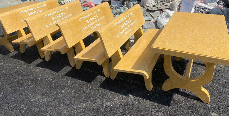 ghế đá công viên đúc nguyên khối